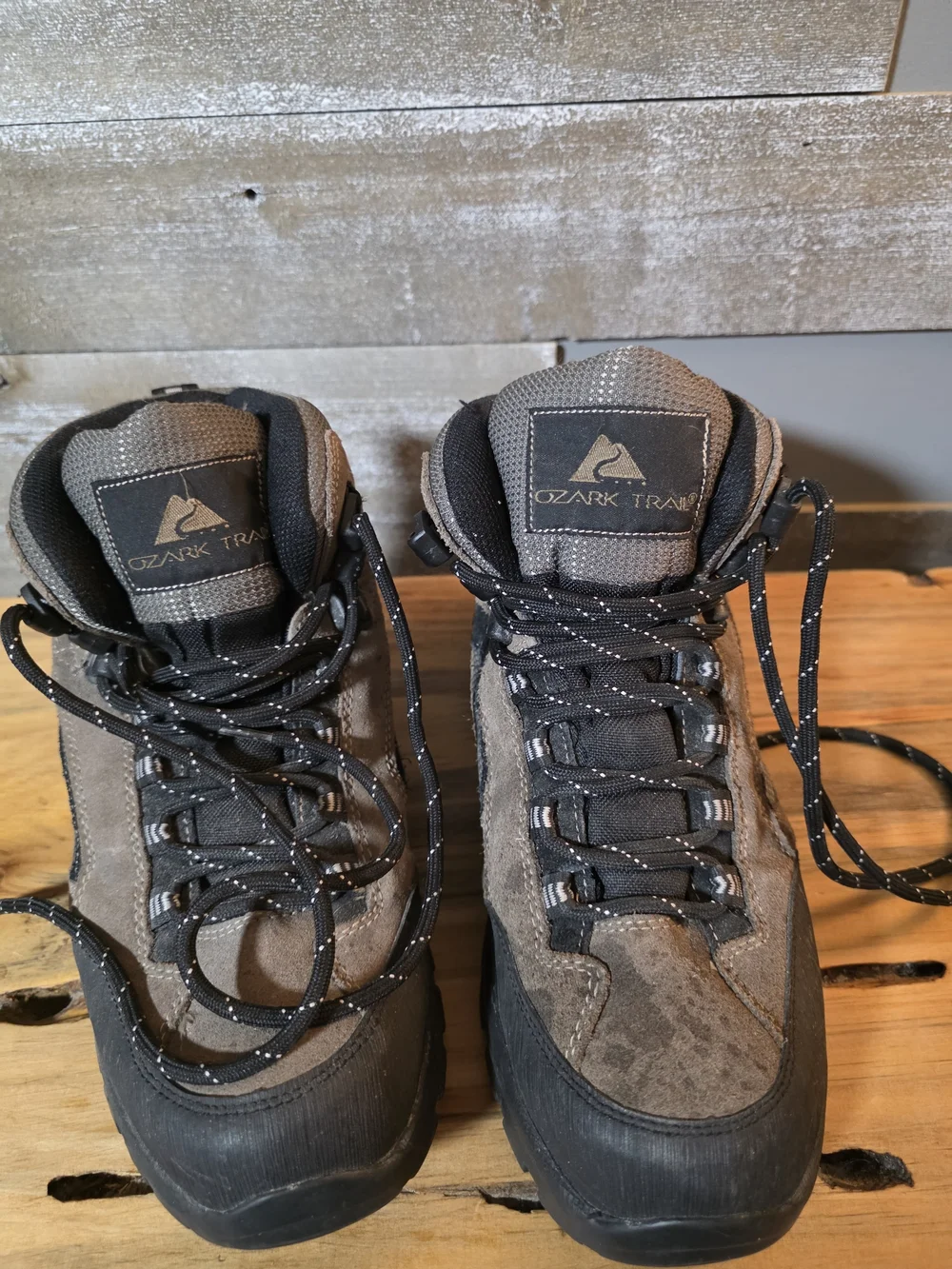 Ozark Trail Gladiator Men's Gray and Brown Hiking Boots